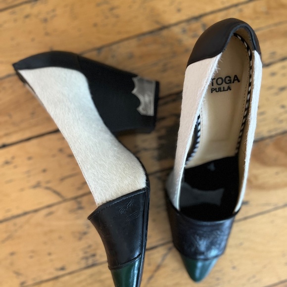 Toga Pulla fur and embossed leather heels with metal buckle details - Picture 3 of 8